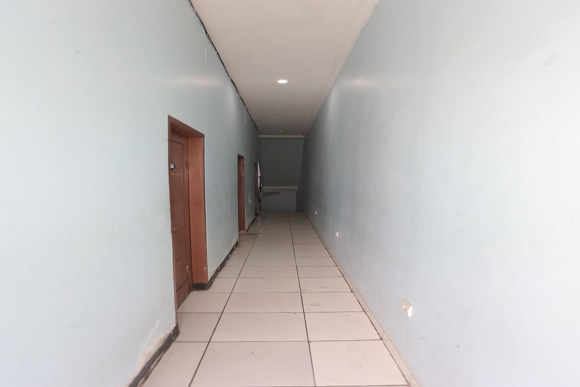 Oyo 93584 Rukotel South Tangerang Bagian luar foto