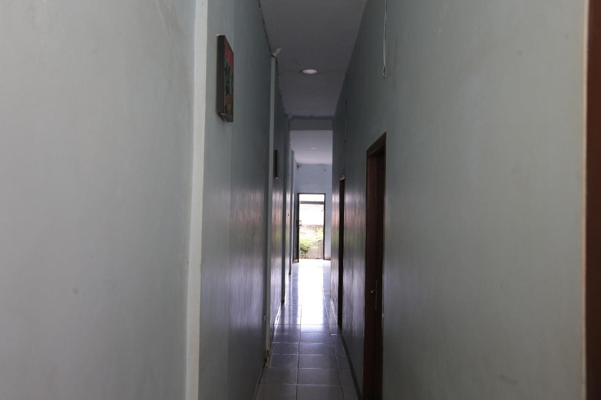 Oyo 93584 Rukotel South Tangerang Bagian luar foto